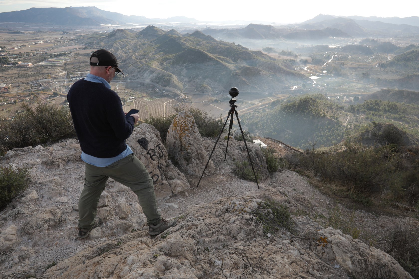 Jeff du Verney using the Insta360 Pro VR panoramic camera